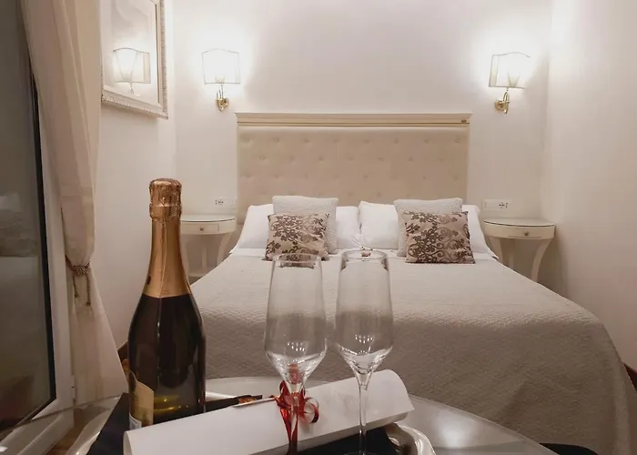 Konukevi Navona 4*