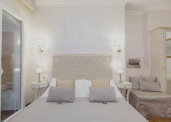 Navona 4*